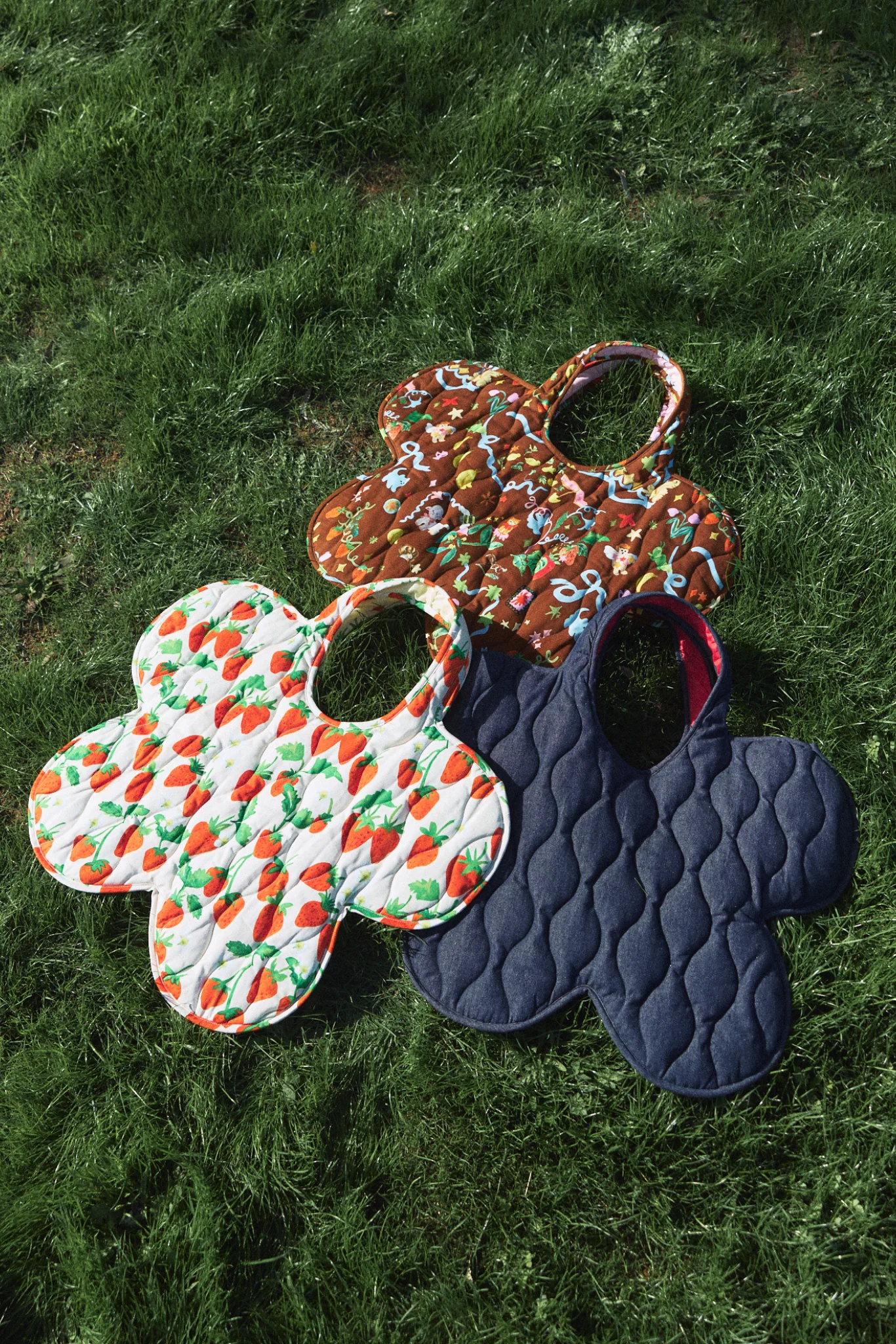 PETAL BAG - STRAWBERRY - Hercitys