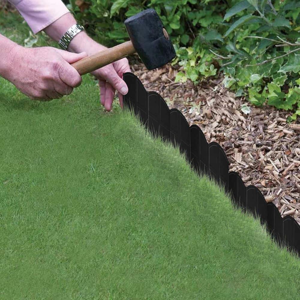 11 in. x 8 in. x 2 in. Black Rubber No-Dig Garden Edging Border Interlocking Landscape Edging with Stakes (20-Piece Set) - Hercitys