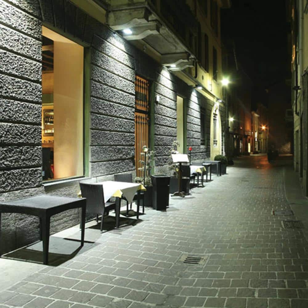 150W Equivalent Integrated Outdoor Bronze LED Wall Pack, 5000 Lumens, 4000K - Hercitys
