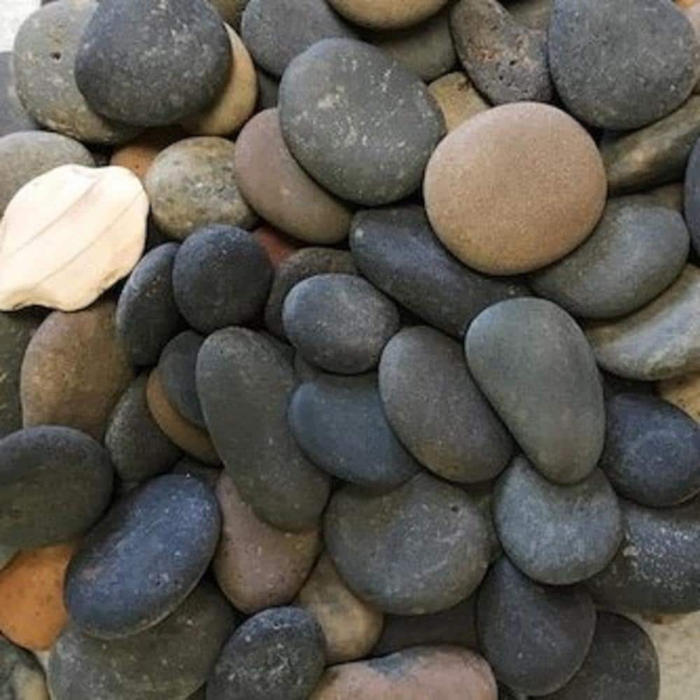 0.50 cu. ft. 40 lbs. 1/2 in. to 1-1/2 in. Mixed Button Mexican Beach Pebble - Hercitys