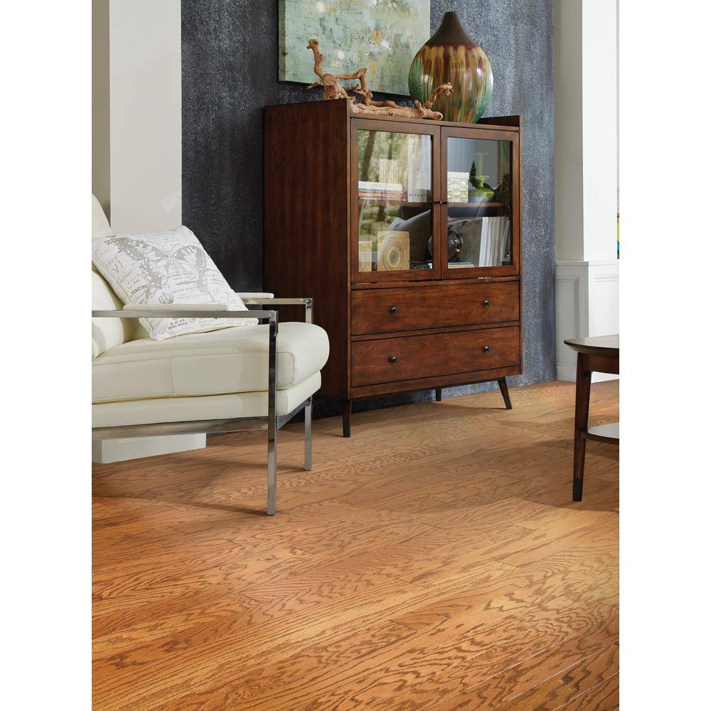 Sunset Oak 3/8 in. T x 2-3/4 in. W x 78 in. L Stair Nose Molding - Hercitys