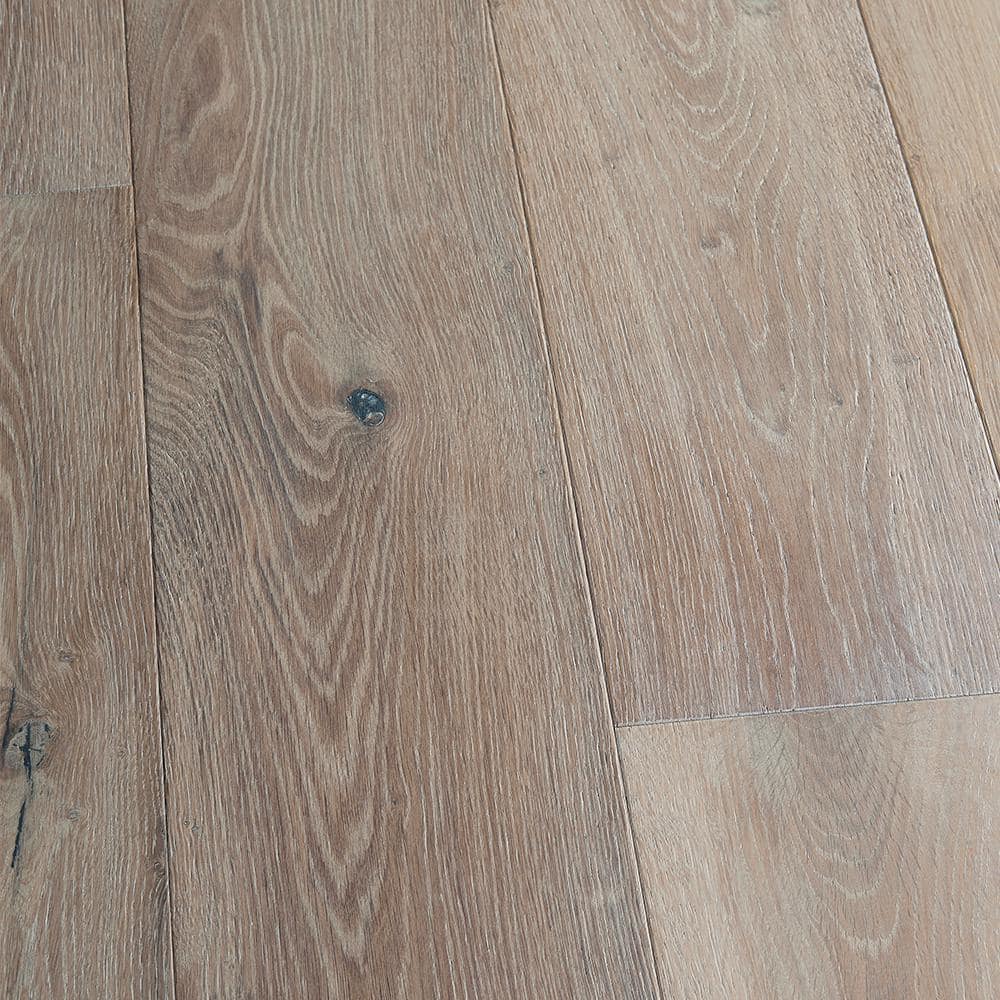 Newport French Oak 1/2 in. T x 7.5 in. W Tongue & Groove Wirebrushed Engineered Hardwood Flooring (1399.2 sq.ft./pallet) - Hercitys