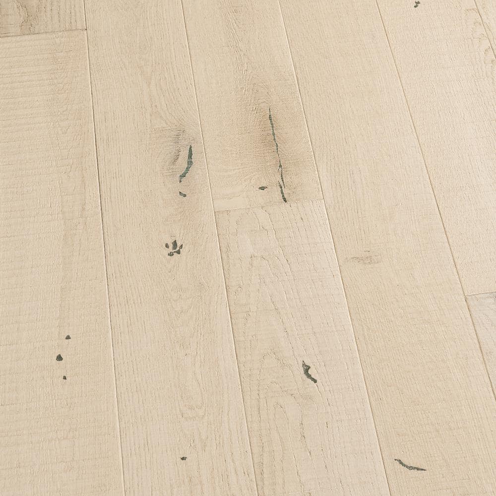 Miramar French Oak 3/4 in. T x 5 in. W Distressed Solid Hardwood Flooring (22.6 sq. ft./case) - Hercitys