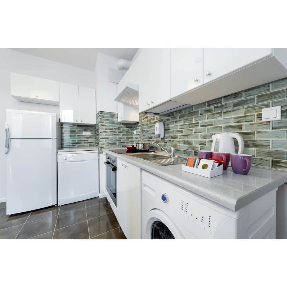 Verde Subway 12 in. x 12 in. x 0.31 in. Glass Mesh-Mounted Mosaic Wall Tile (9.8 sq. ft./Case) - Hercitys