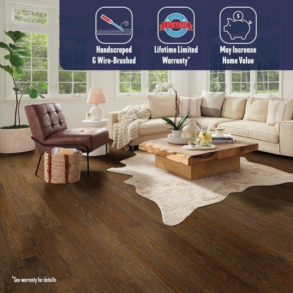 American Vintage Woodland Red Oak 3/4 in. T x 5 in. W Scraped Solid Hardwood Flooring (23.5 sq.ft./ctn) - Hercitys