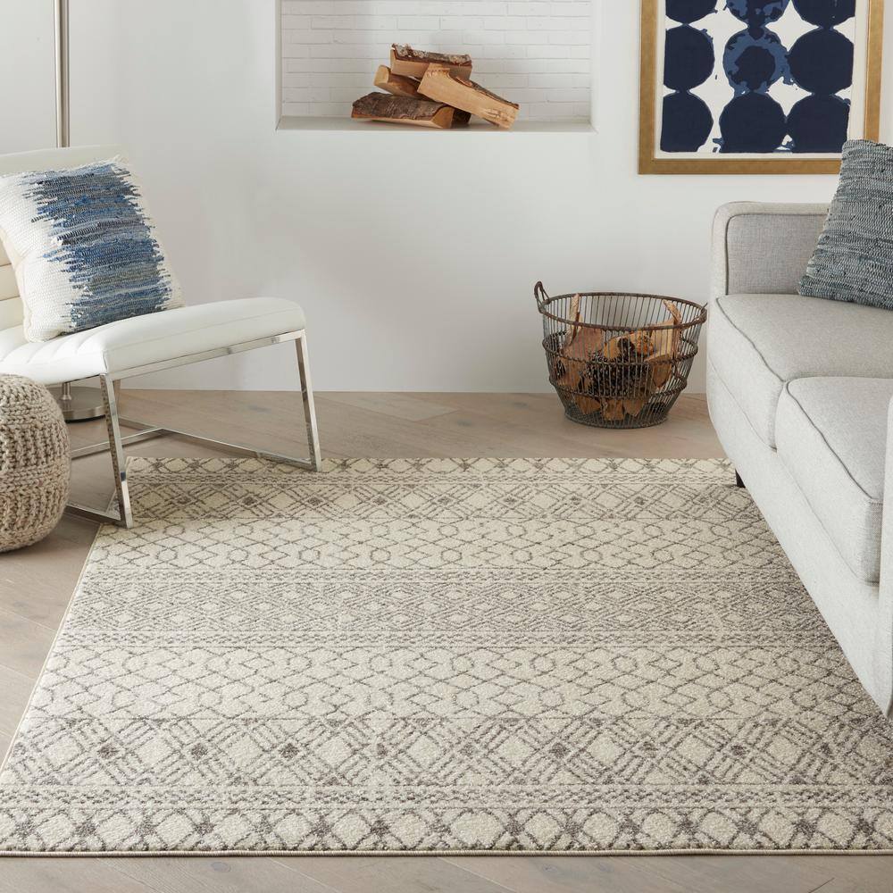 Passion Ivory/Grey 5 ft. x 7 ft. Geometric Transitional Area Rug - Hercitys