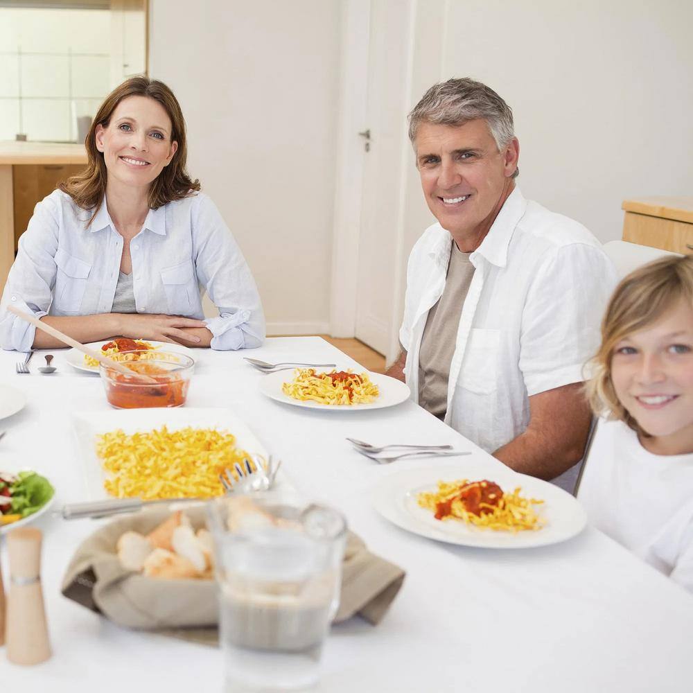 84 in. W x 60 in. L White Solid Polyester Kitchen Table Cloth with Stain and Wrinkle Resistant for Dining Table (2-Pack) - Hercitys
