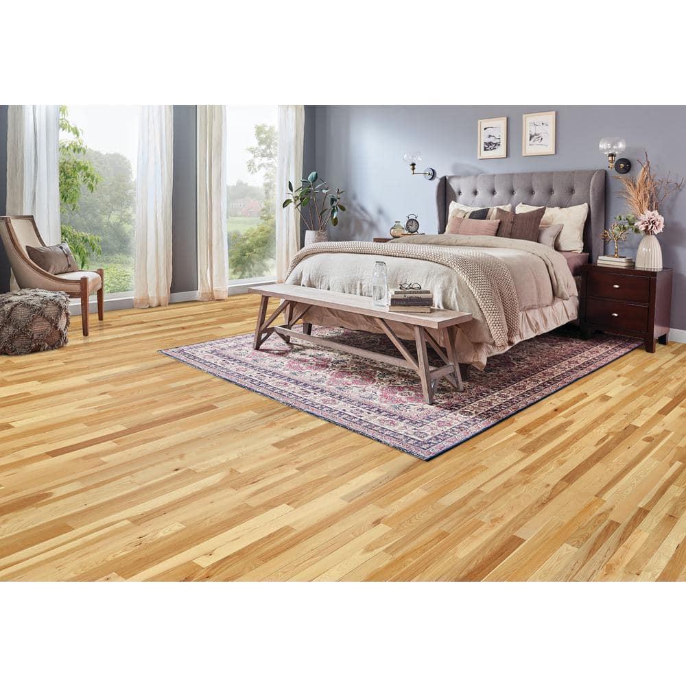 American Treasure Country Natural Hickory 3/4 in. T x 3-1/4 in. W Smooth Solid Hardwood Flooring (22 sq.ft./ctn) - Hercitys