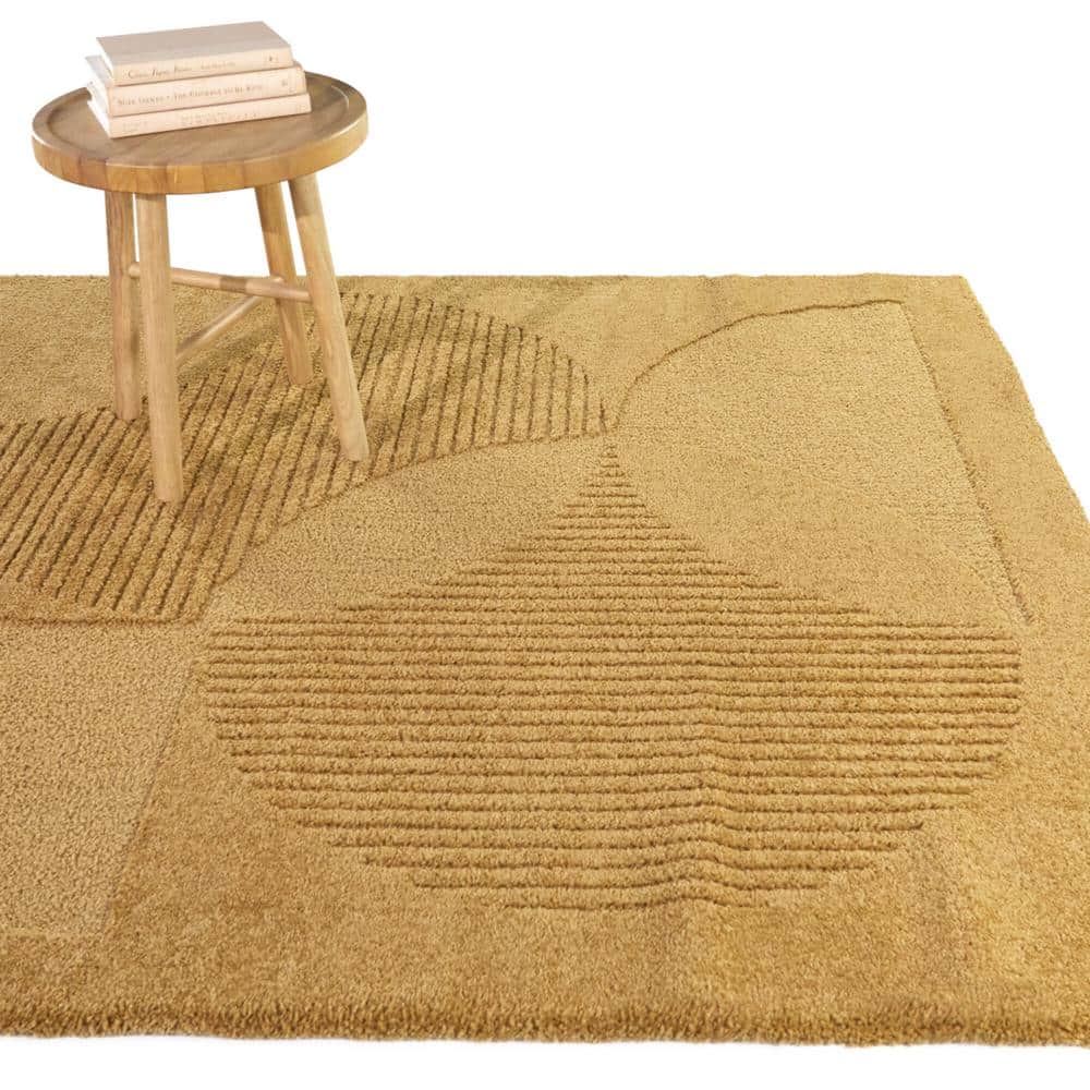 Ascalon Gold 5 ft. x 7 ft. Geometric Area Rug - Hercitys