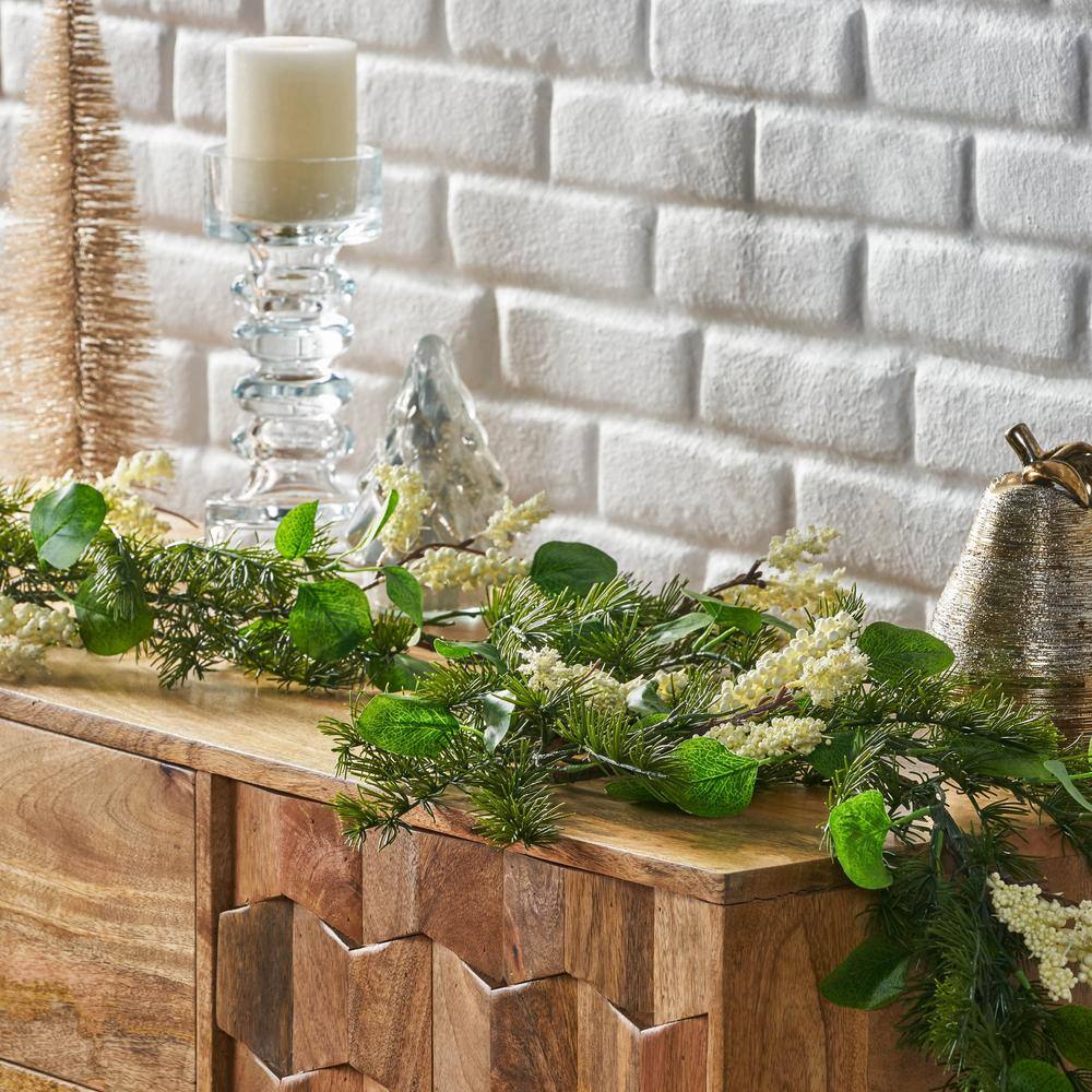 Nolta 5 ft. Eucalyptus and Pine Artificial Christmas Garland with Berries - Hercitys