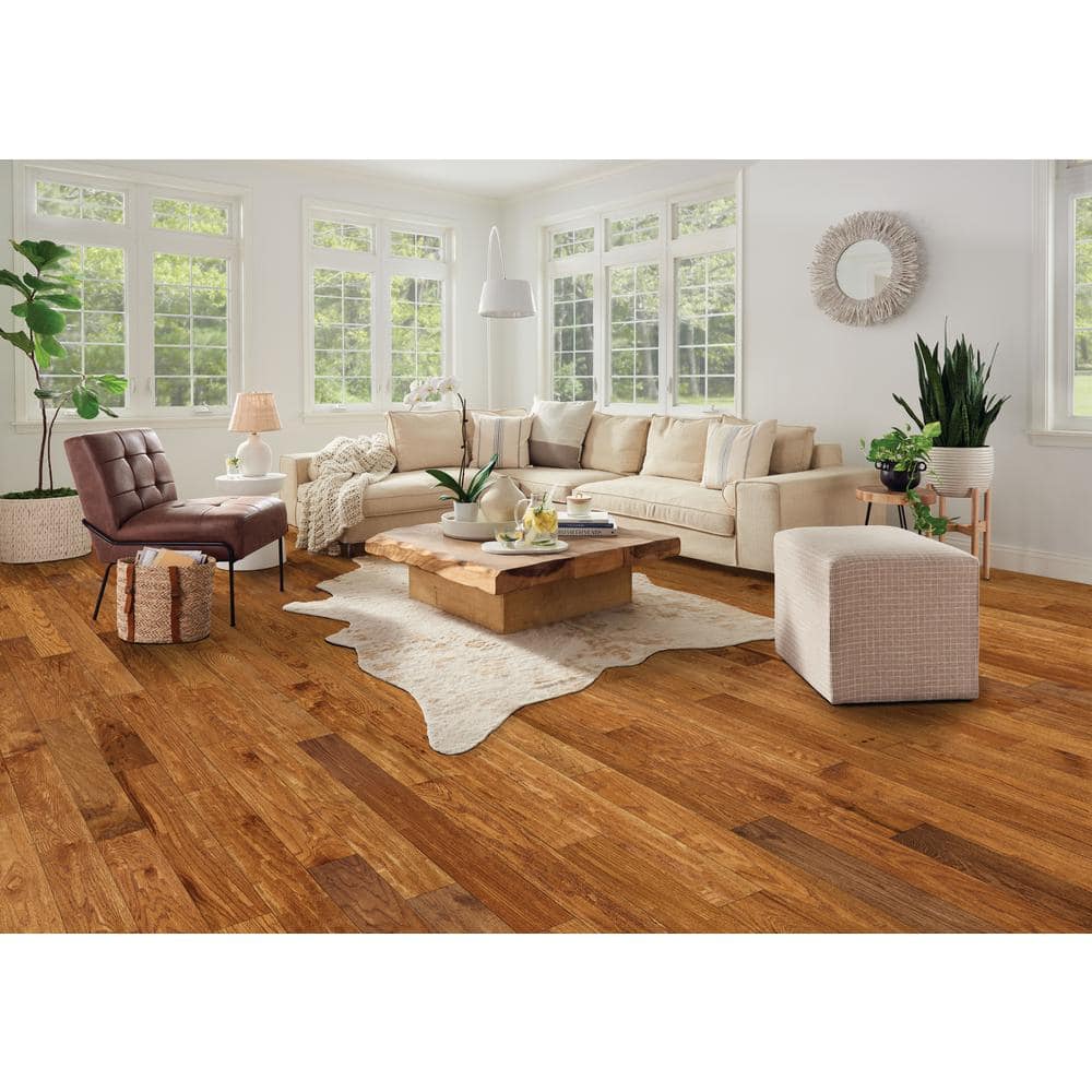 American Vintage Light Spice Oak 3/4 in. T x 5 in. W Scraped Solid Hardwood Flooring (23.5 sq.ft./ctn) - Hercitys