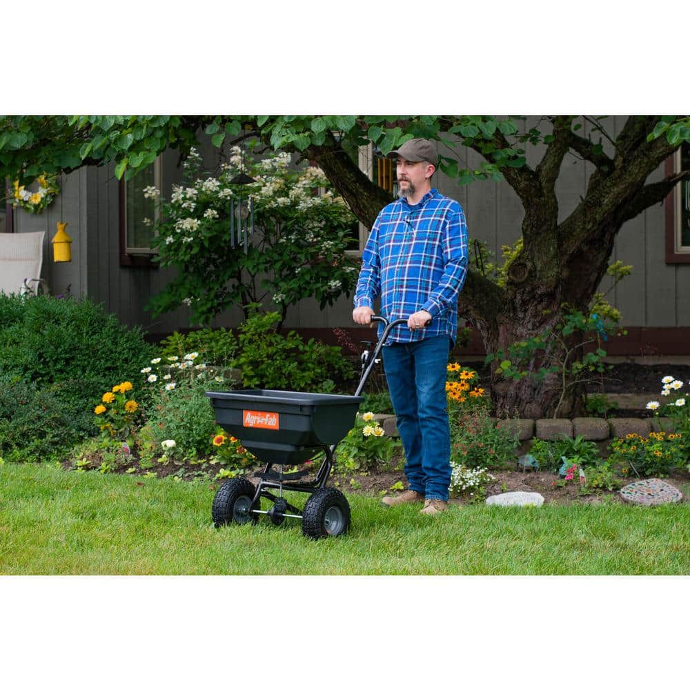 85 lbs. Capacity Deluxe Push Spreader - Hercitys