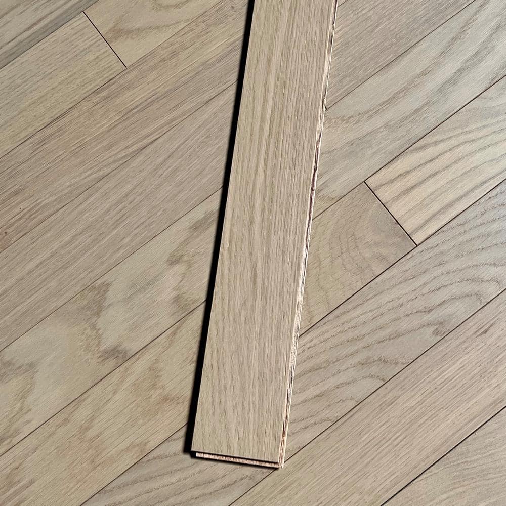 White Sands Oak 3/8 in. T x 3 in. W Tongue and Groove Wire Brushed Engineered Hardwood Flooring (35.34 sq.ft./case) - Hercitys
