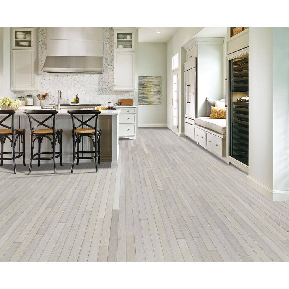 American Originals Sugar White Oak 3/4 in. T x 2-1/4 in. W Smooth Solid Hardwood Flooring (20 sq.ft./ctn) - Hercitys