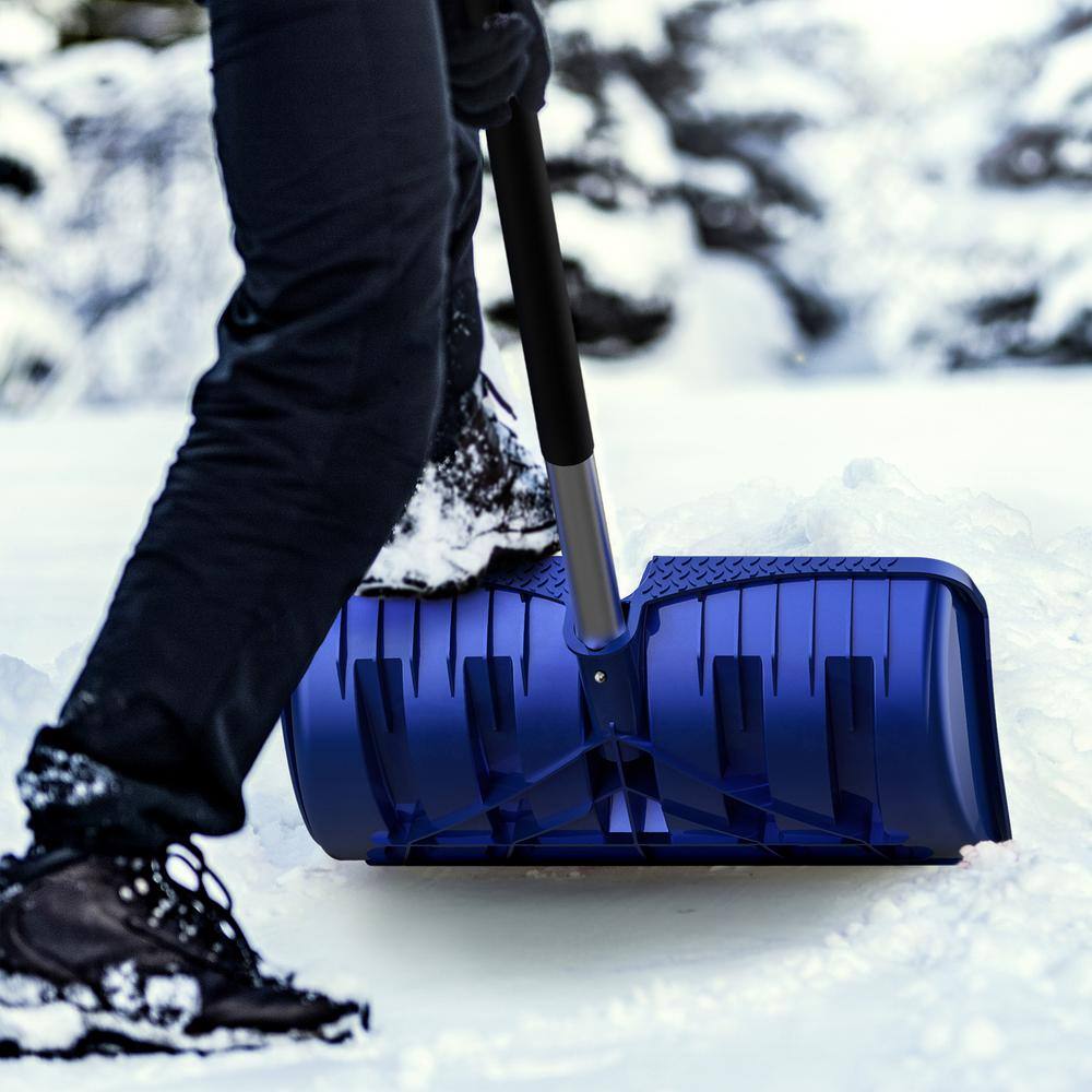 Arctic Titan Pro-Series 40in. Plastic Handle with 20in. Plastic Blade Combo Snow Shovel - Hercitys