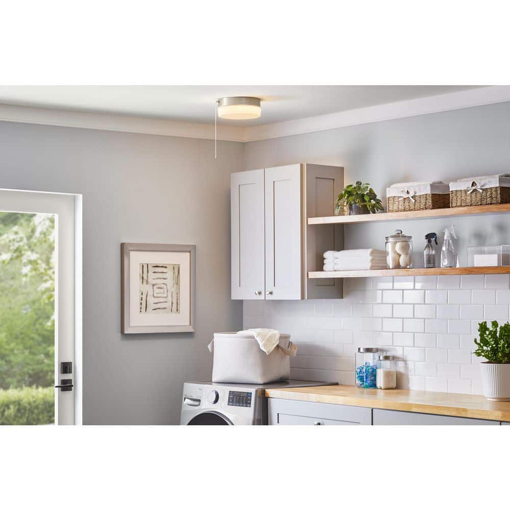 Hanafin 9 in. Light Brushed Nickel Integrated LED Ceiling Flush Mount w/ Glass Shade and Pull Chain, Soft White (3000K) - Hercitys