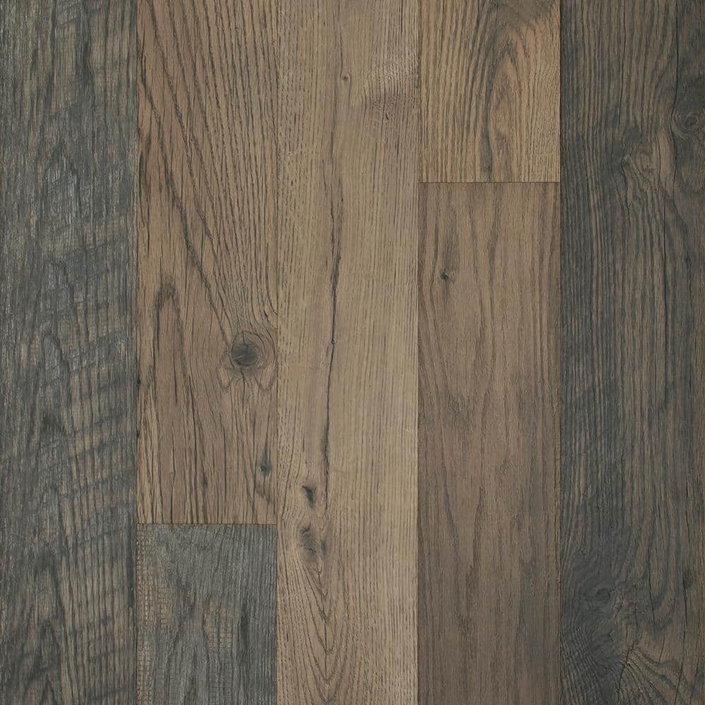 Outlast+ Honeysuckle Oak 12 mm T x 6.1 in. W Waterproof Laminate Wood Flooring (16.12 sqft/case) - Hercitys