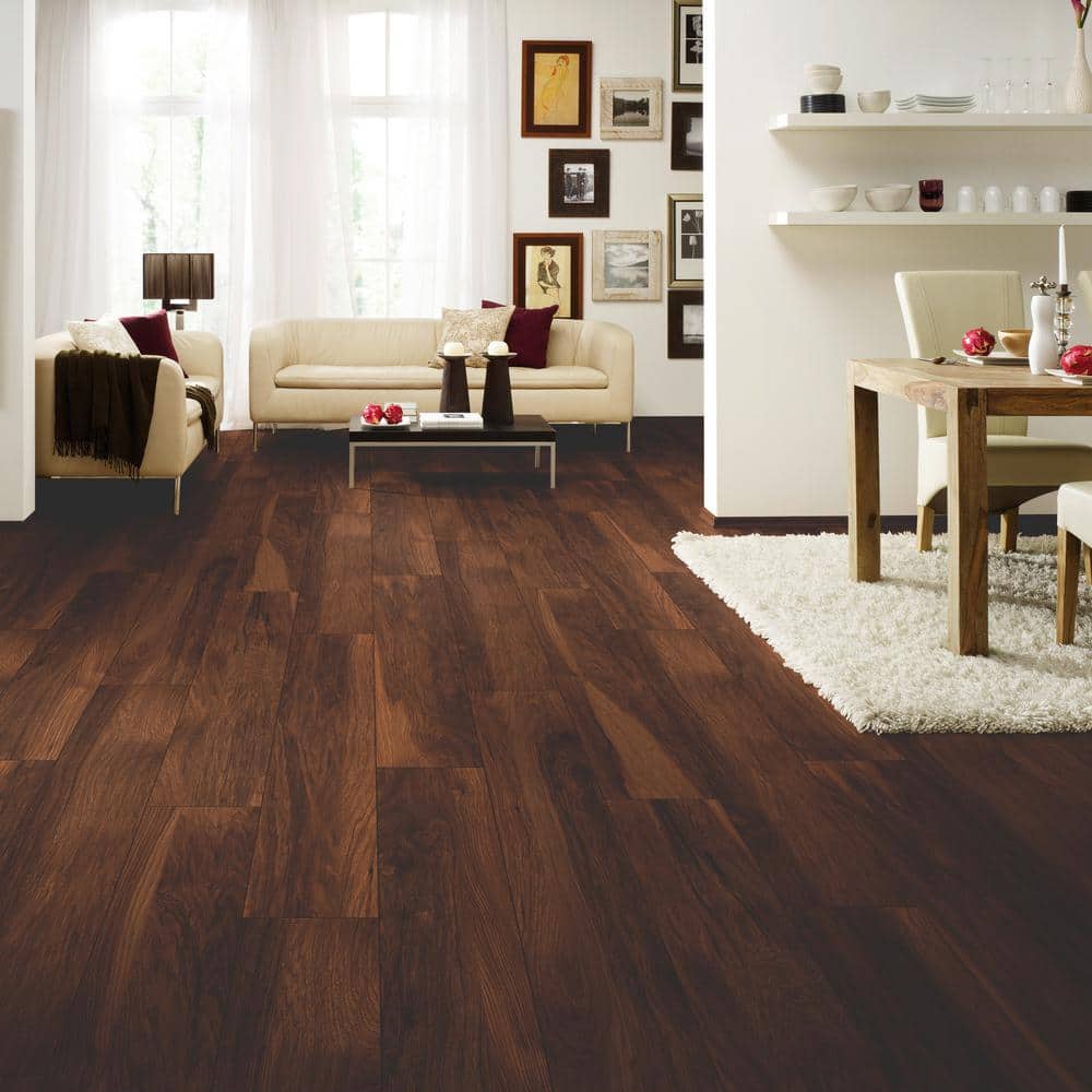 Brook Penfold Hickory 12 mm T x 8 in. W Waterproof Laminate Wood Flooring (15.9 sqft/case) - Hercitys