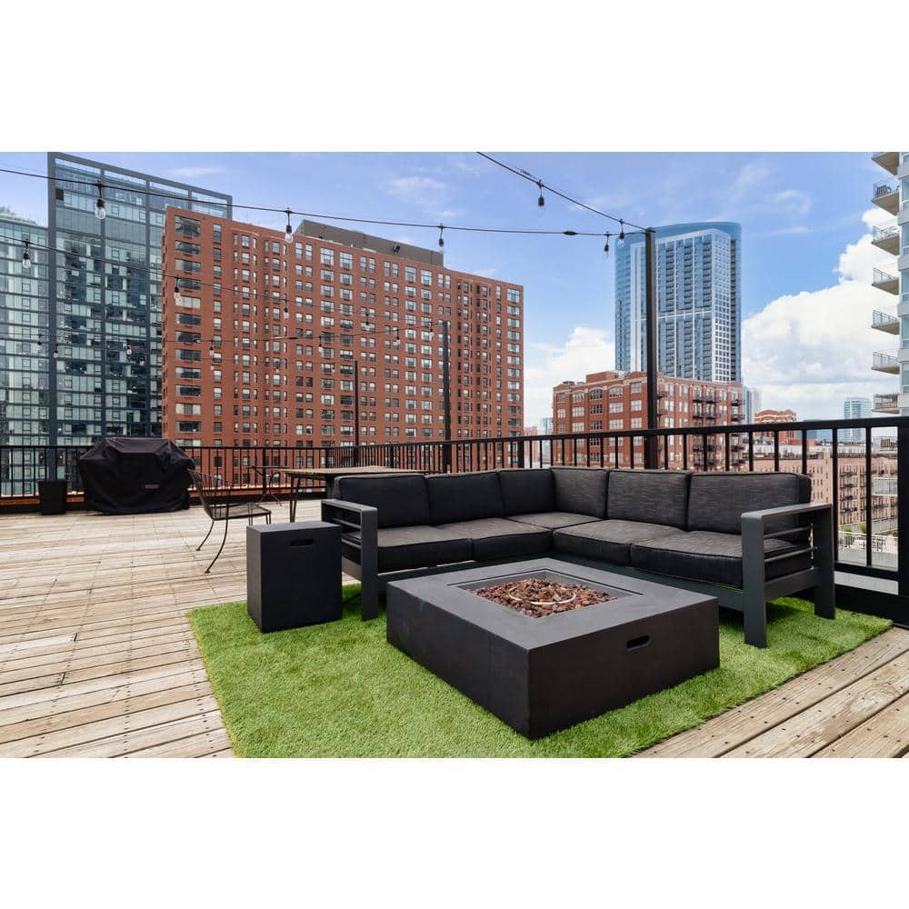 Premium Turf Rug 7 ft. x 10 ft. Green Artificial Grass Rug - Hercitys