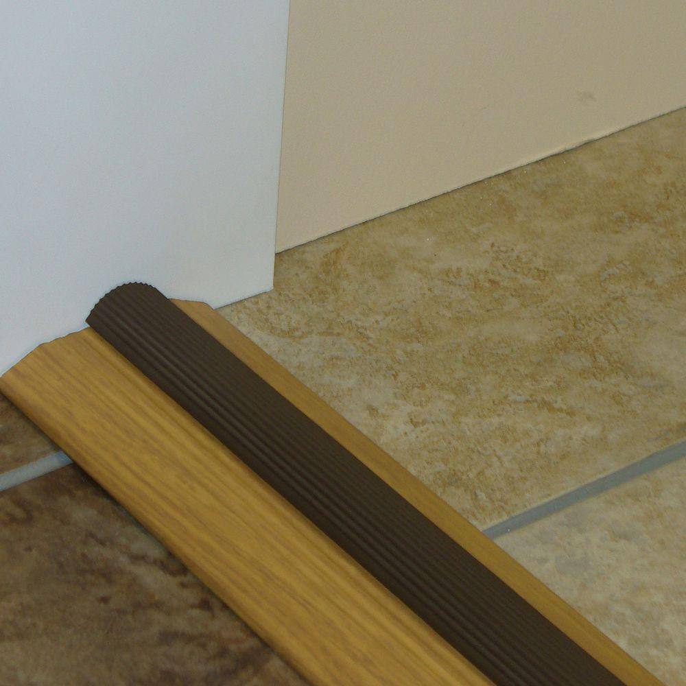 Deluxe Low 3-3/4 in. x 36-1/2 in. MetalDecor Oak Aluminum Threshold with Vinyl Seal - Hercitys