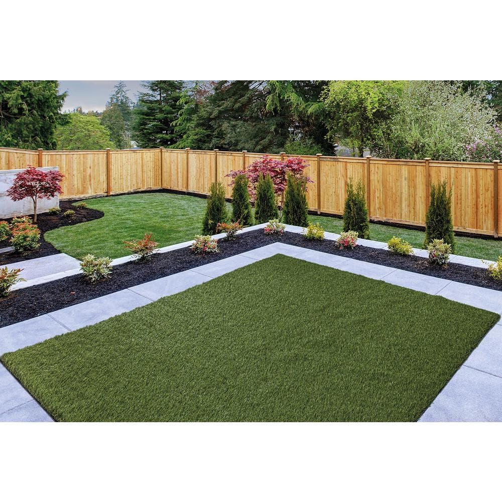 Soft Fescue 6 ft. x 12 ft. Green Artificial Grass Rug - Hercitys