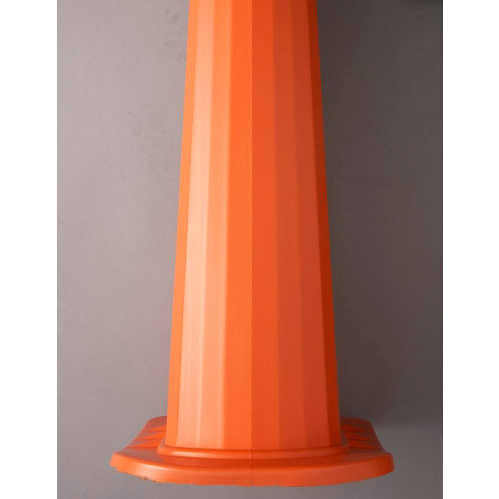 6 in. W Gemstone Vertical Panel Channelizer with 20 lbs. Base and Engineer Grade Striped Sheeting with Stripes - Hercitys