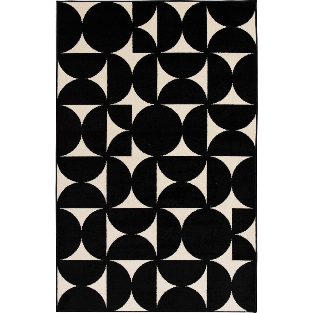 Tecopa Sevella Black 5 ft. 3 in. x 7 ft. 3 in. Geometric Polypropylene Indoor/Outdoor Area Rug - Hercitys