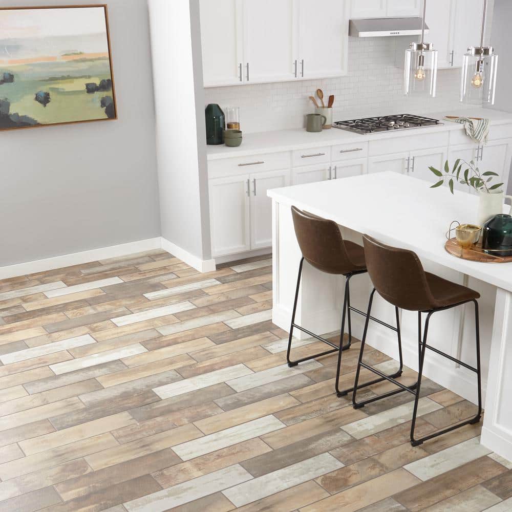 Montagna Wood Vintage Chic 6 in. x 24 in. Porcelain Floor and Wall Tile (392.31 sq. ft. / pallet) - Hercitys