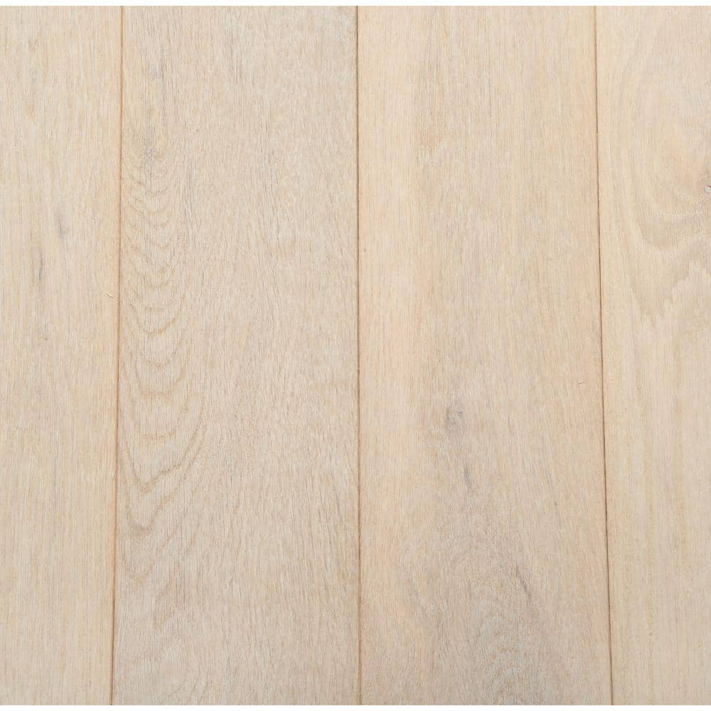 American Originals Tinted Tea Oak 3/4 in. T x 5 in. W Smooth Solid Hardwood Flooring (23.5 sq.ft./ctn) - Hercitys