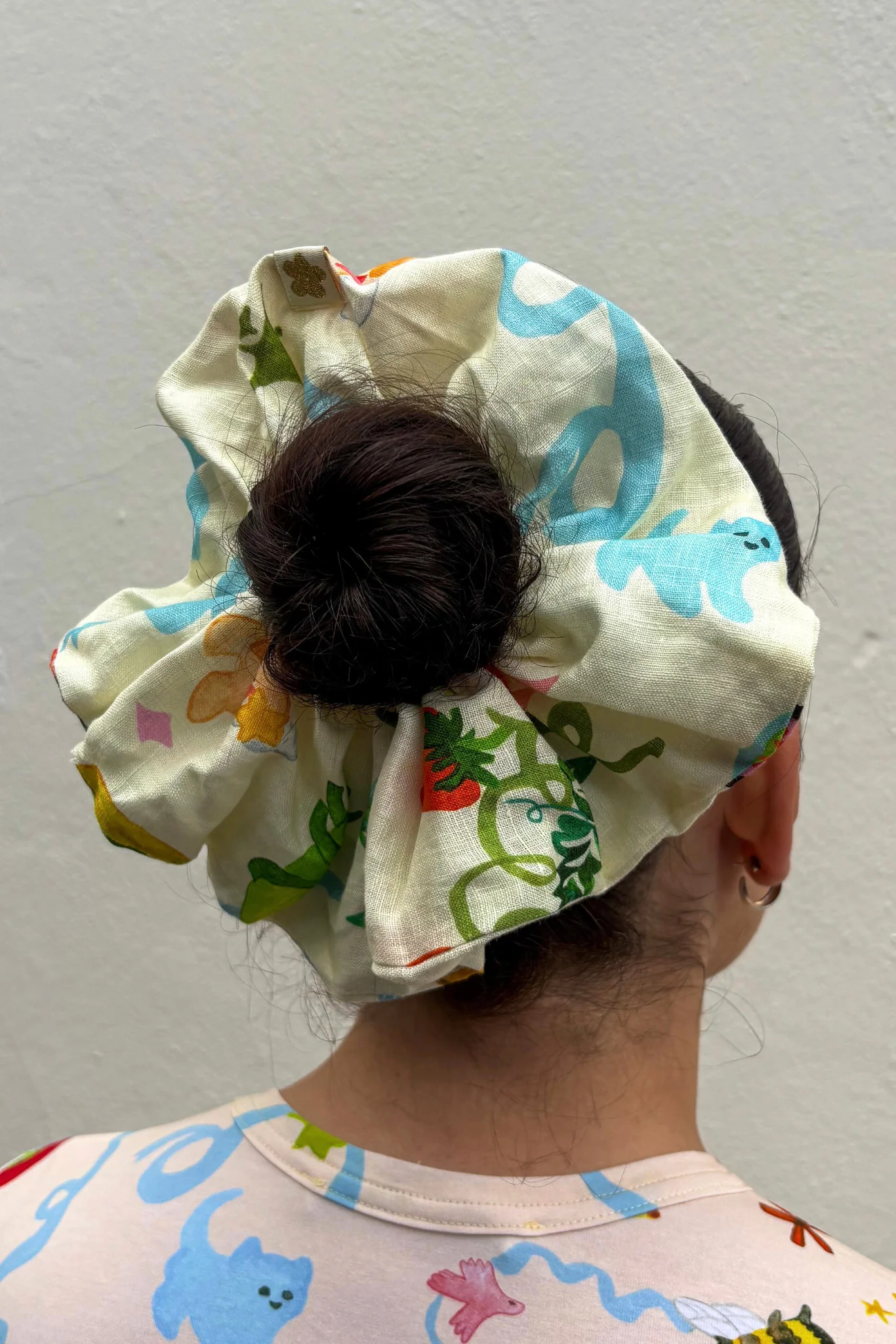 SCRUNCHIE - STORY BOOK CREAM - Hercitys