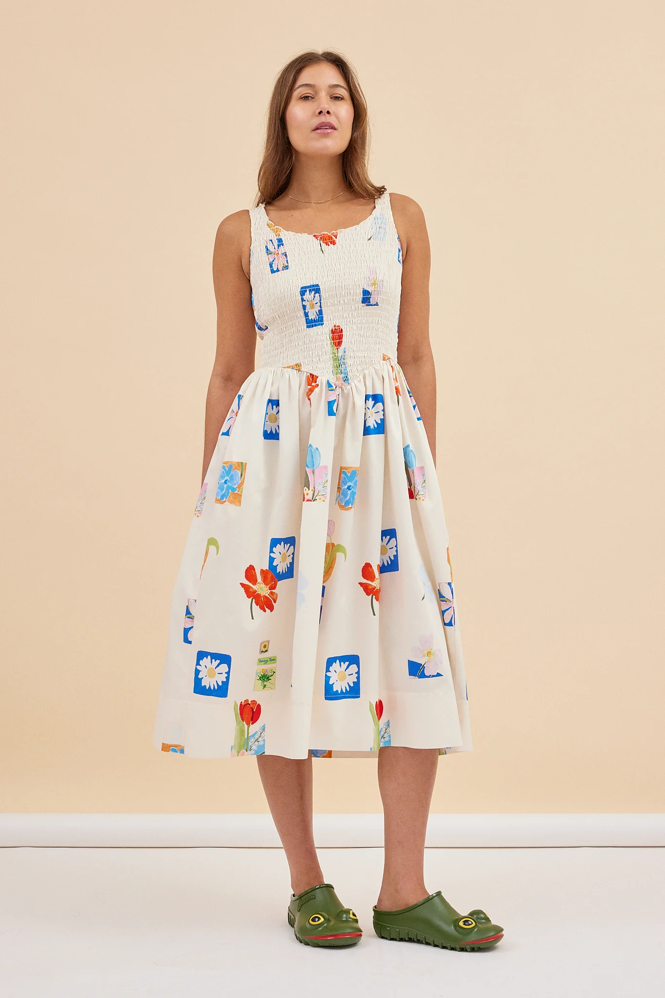 POPPY DRESS - FLORAL PATCHES - Hercitys