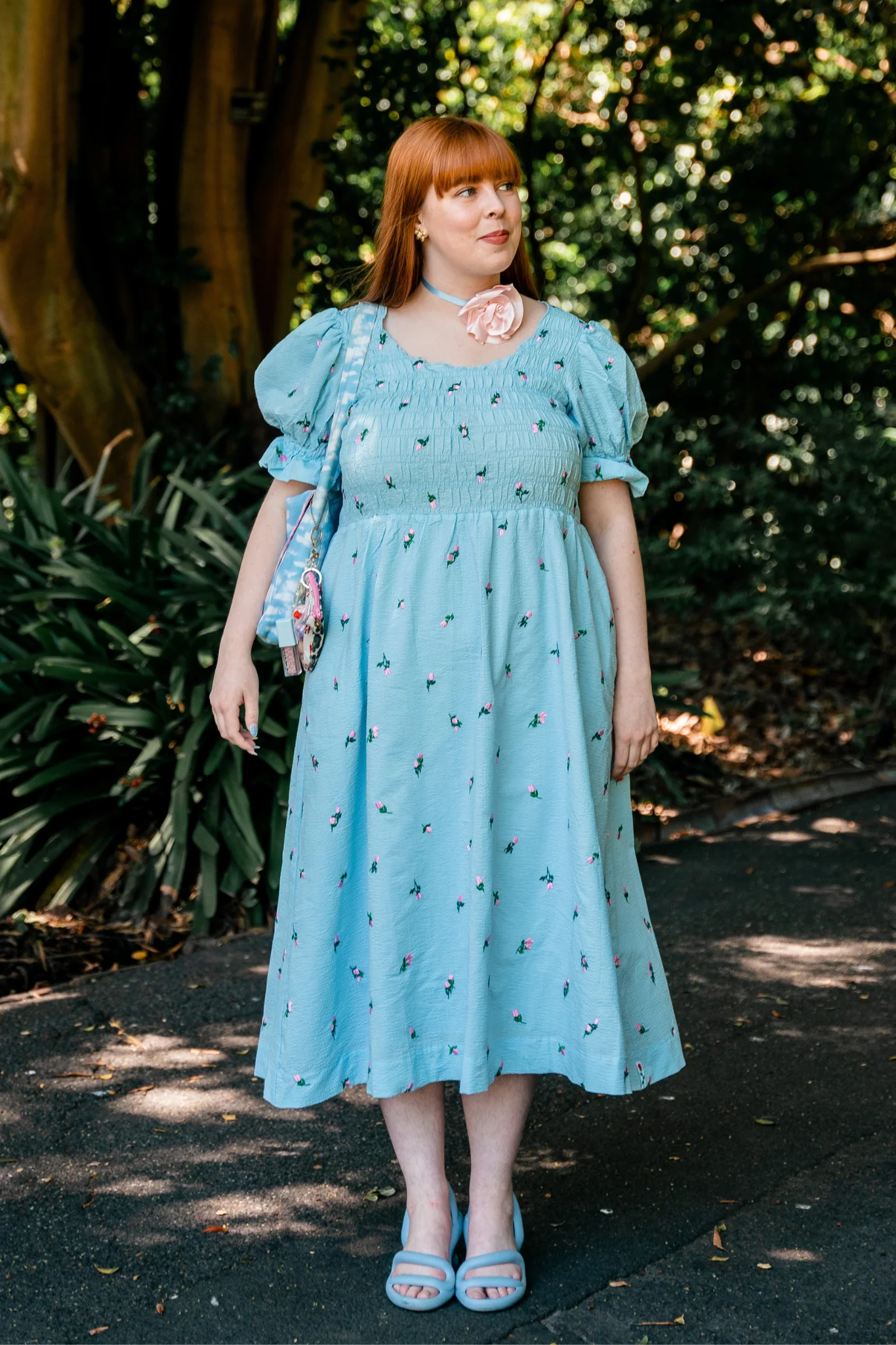 DAPHNE DRESS - BLUE ROSES - Hercitys